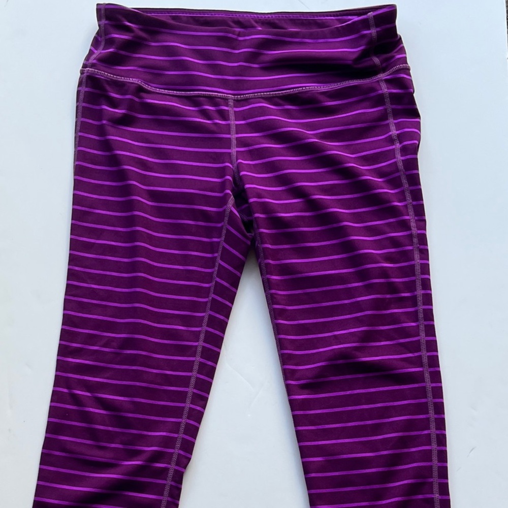 Athleta Vibrant Purple Striped Cropped Leggings Sz M - Picture 3 of 6